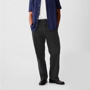 GAP men’s Modern '90s Loose Khakis size 33/32